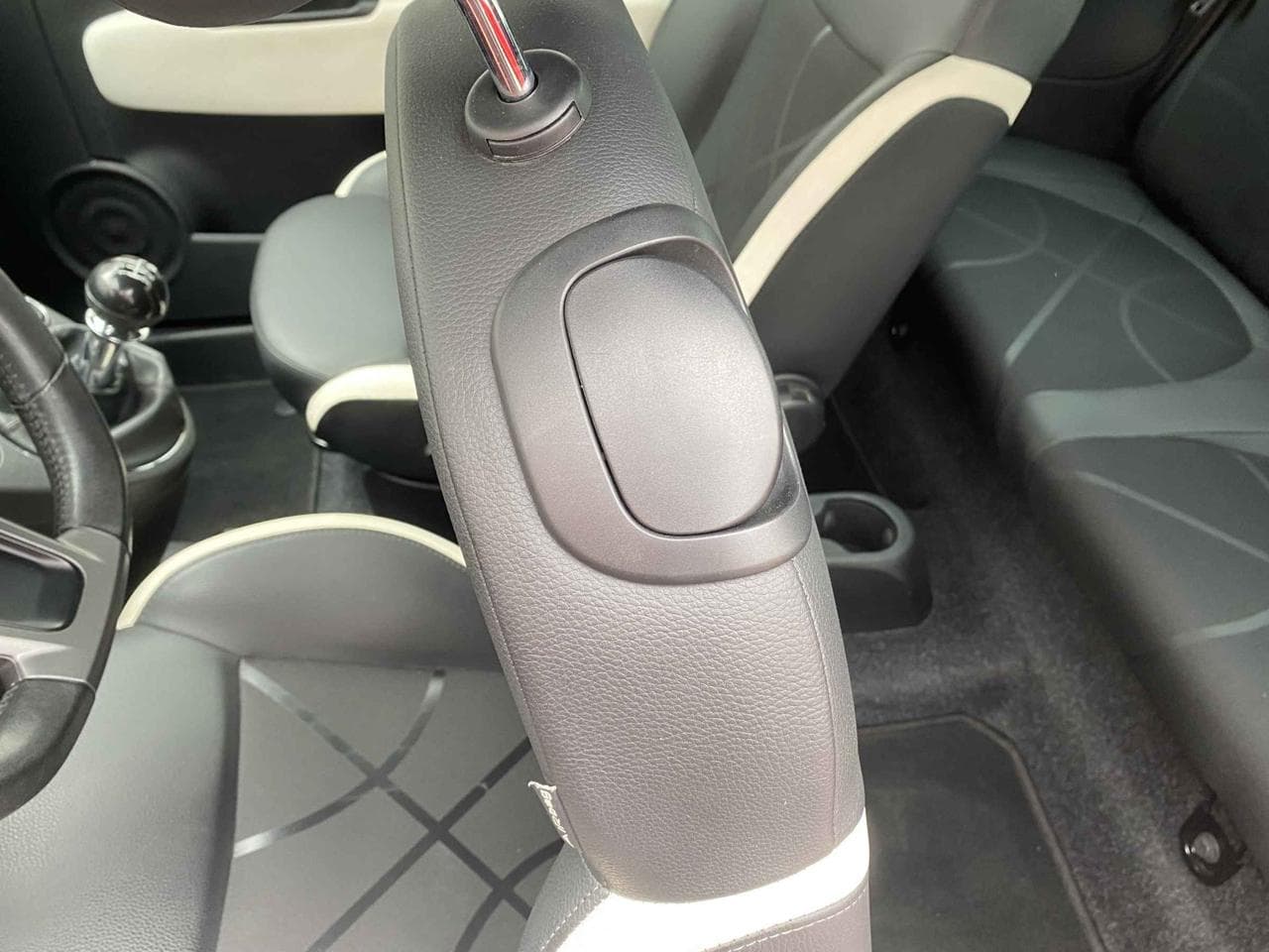 2016 Fiat 500 - 18