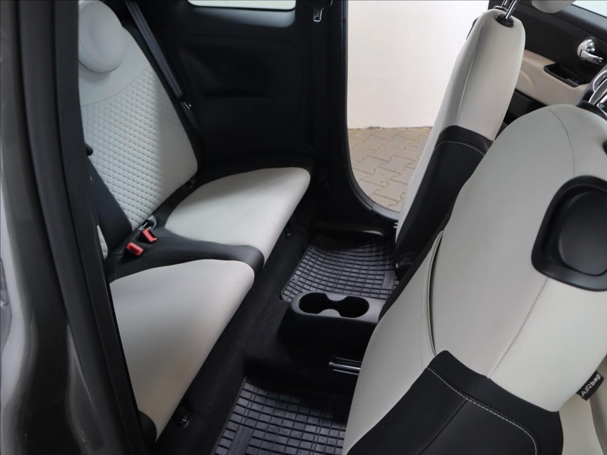 2022 Fiat 500 - 10