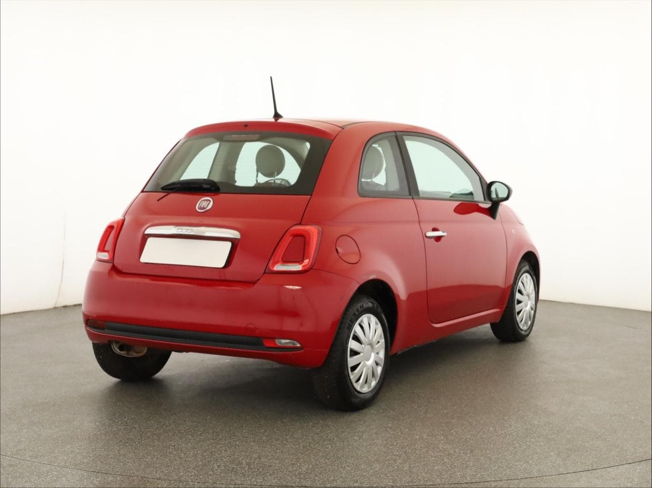 2016 Fiat 500 - 11