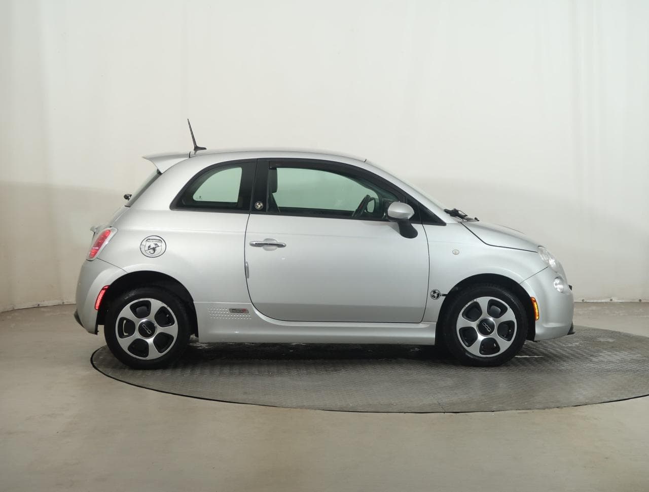 2014 Fiat 500e - 8
