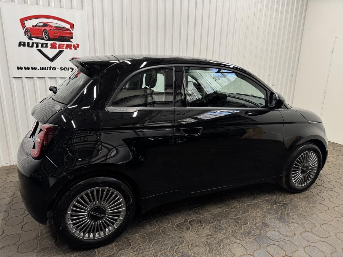 2023 Fiat 500e - 9