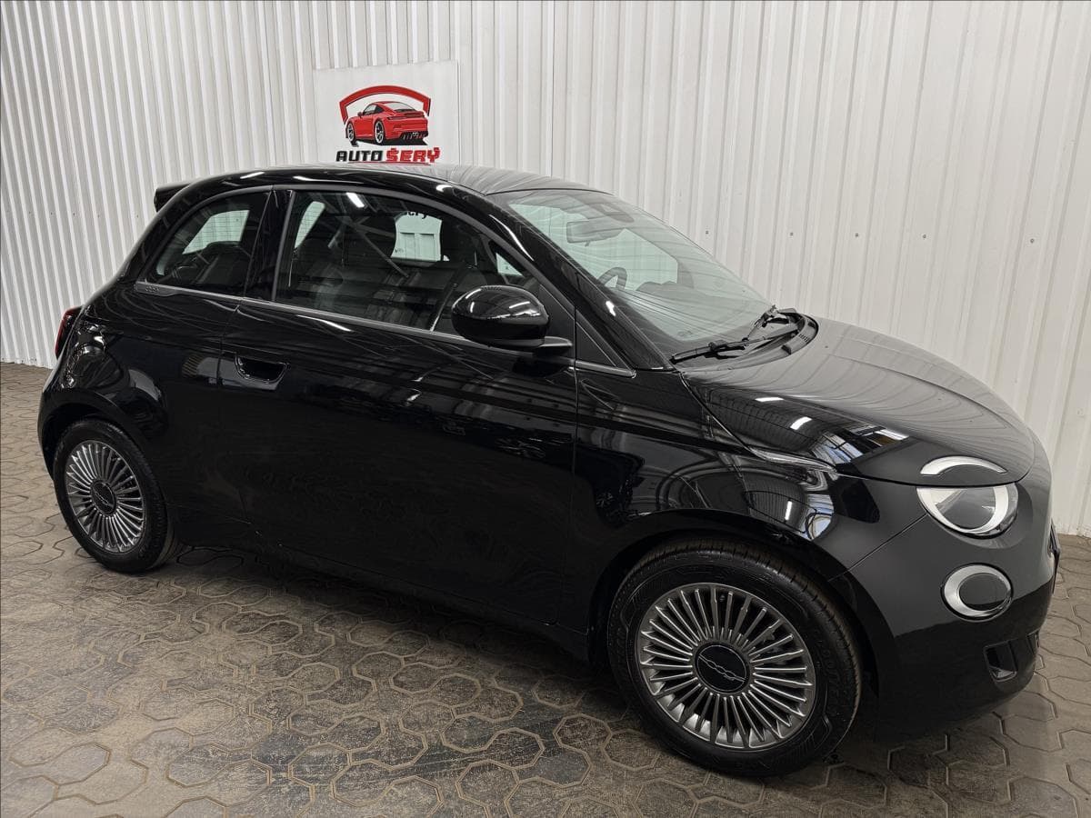 2023 Fiat 500e - 11