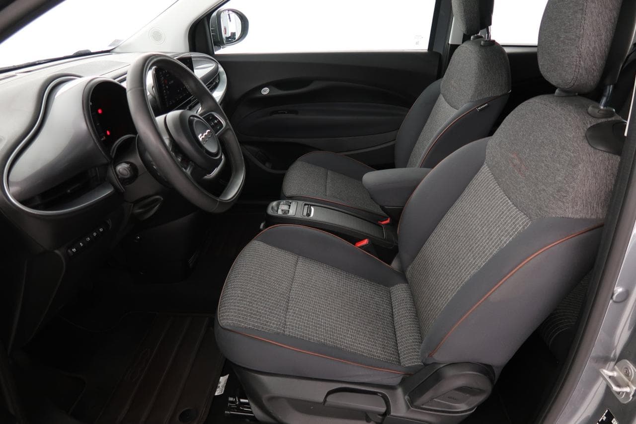 2021 Fiat 500e - 33