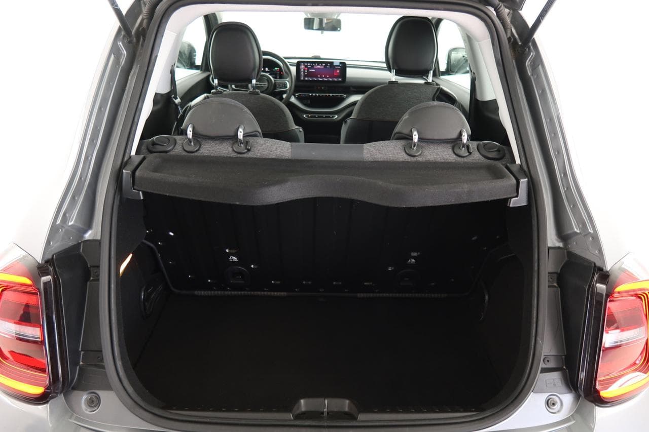 2021 Fiat 500e - 45