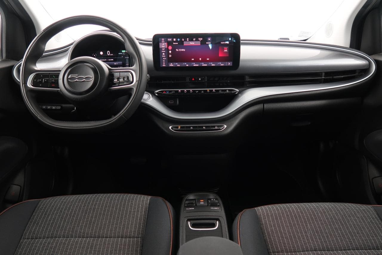 2021 Fiat 500e - 17