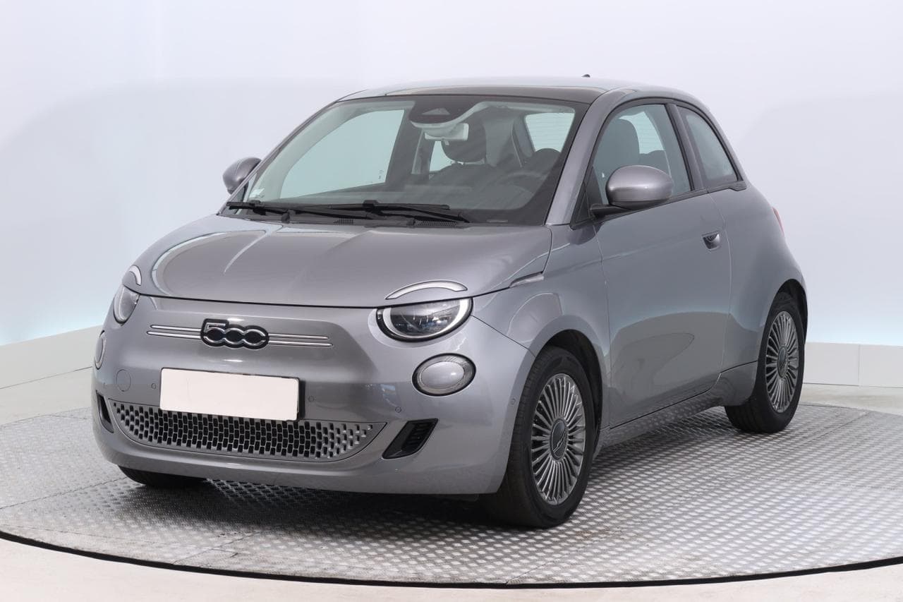 2021 Fiat 500e - 5