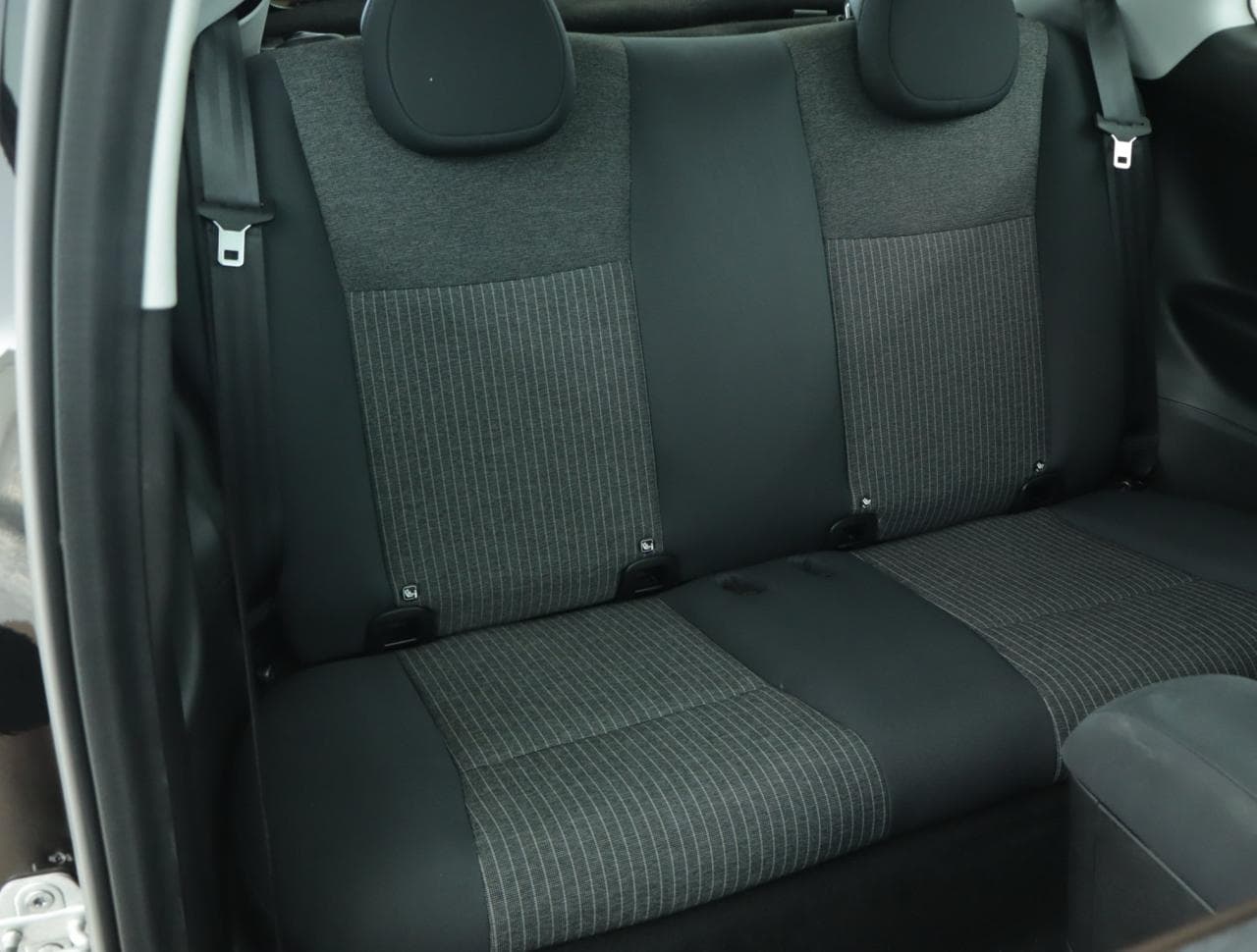 2021 Fiat 500e - 26