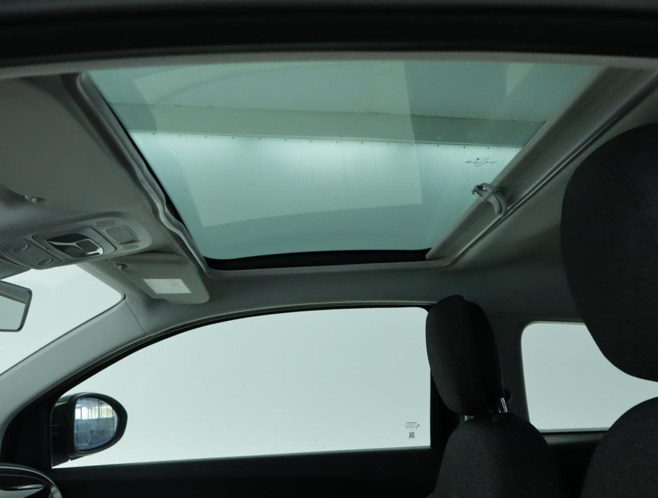 2021 Fiat 500e - 42