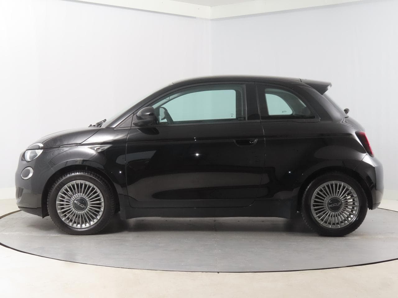 2022 Fiat 500e - 4