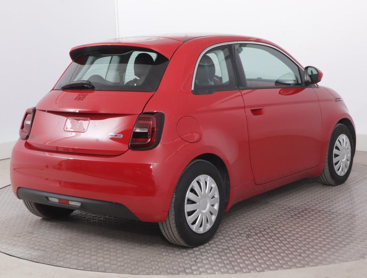 2023 Fiat 500e - 7