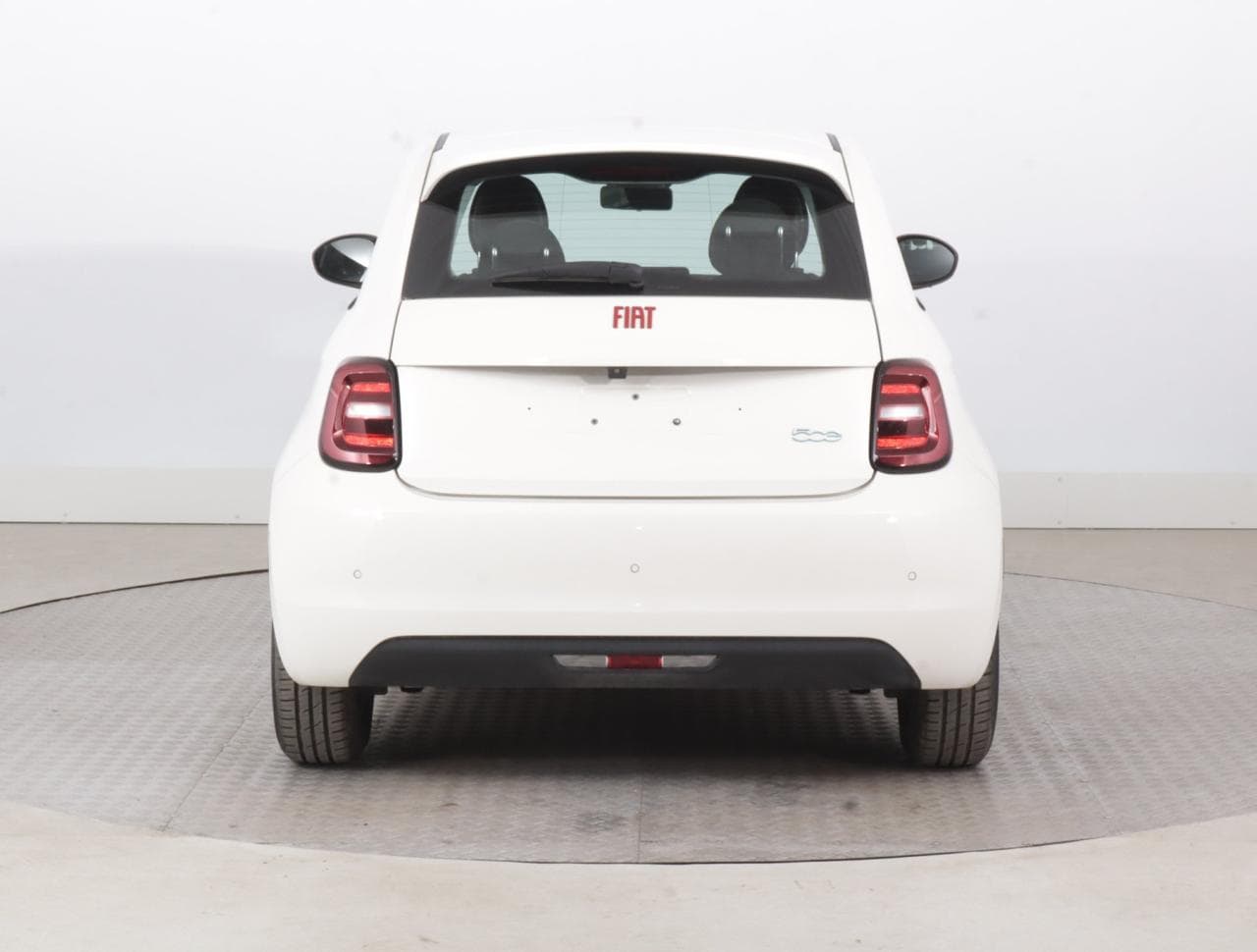 2023 Fiat 500e - 13