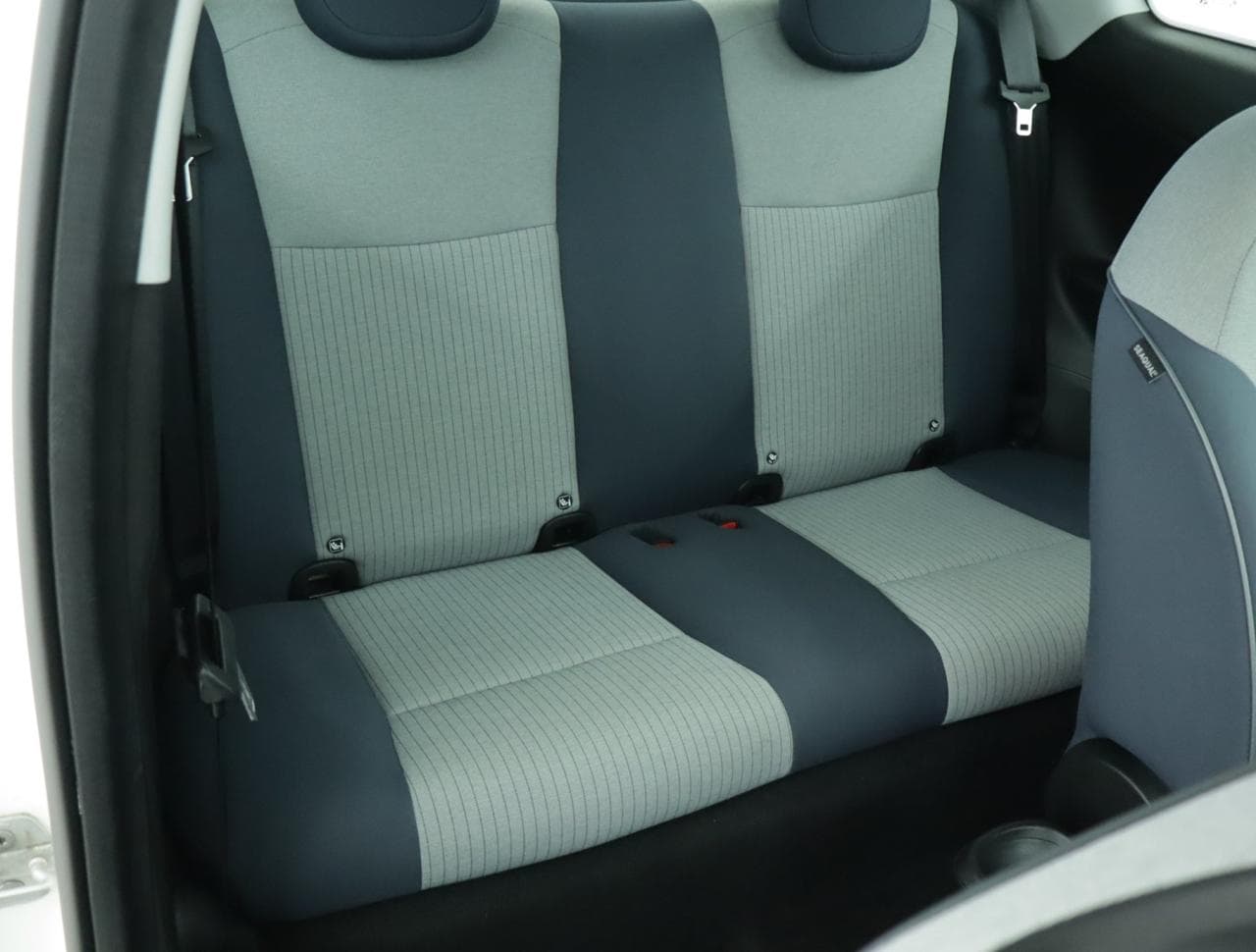 2021 Fiat 500e - 13