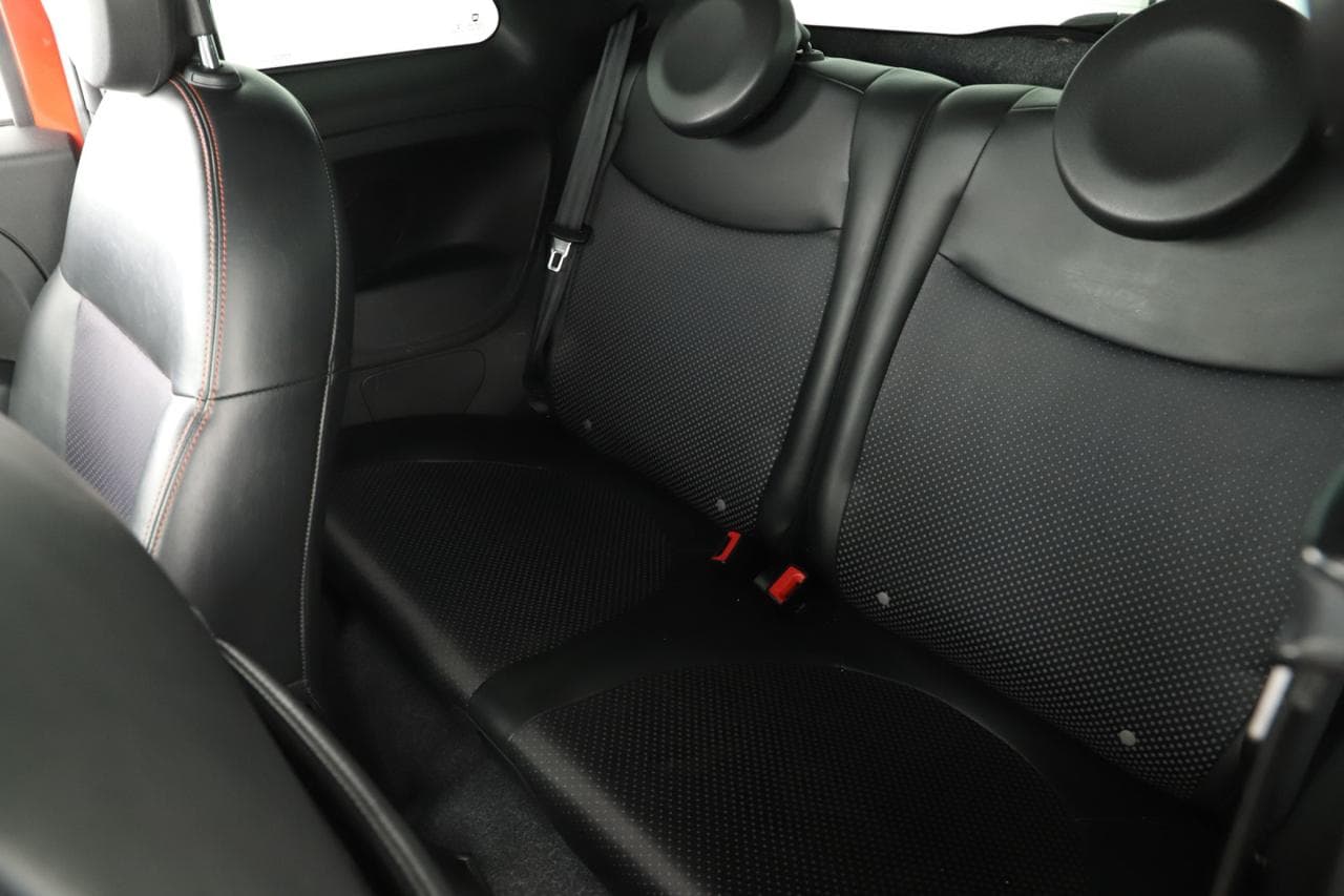 2015 Fiat 500e - 12
