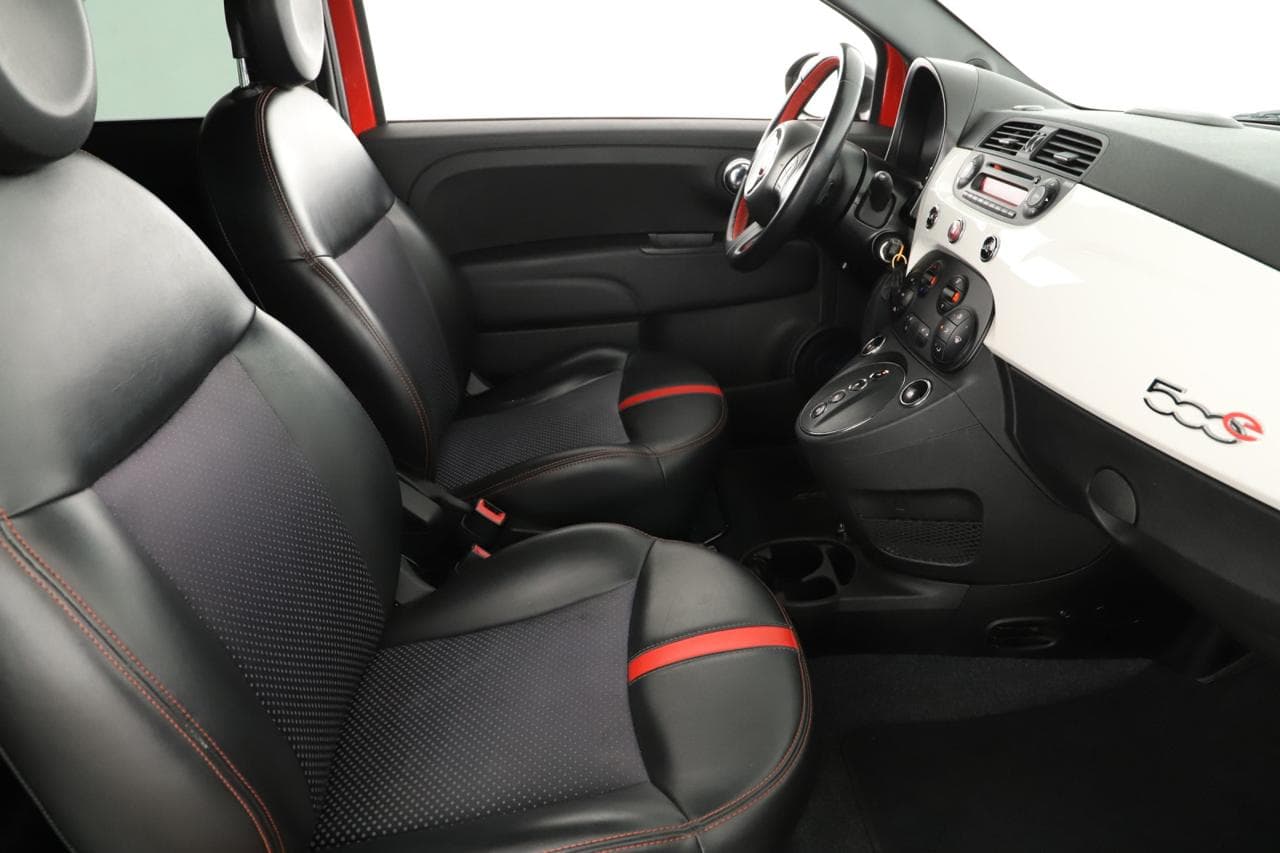 2015 Fiat 500e - 11