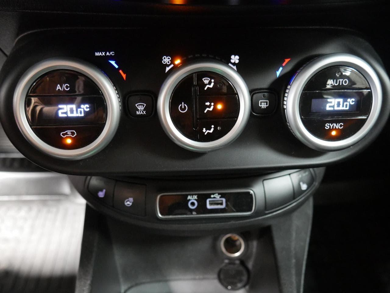 2017 Fiat 500X - 15