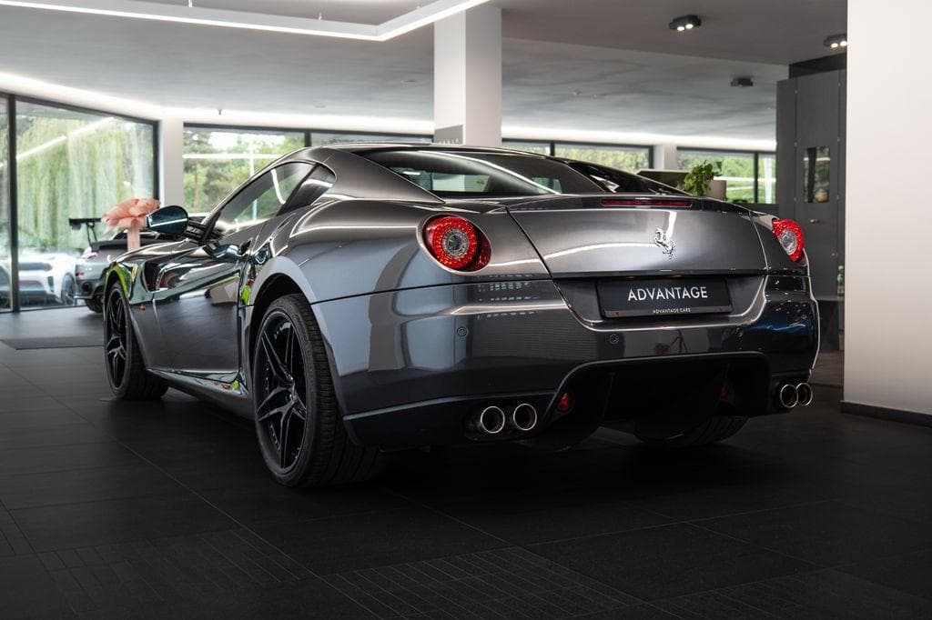 Ferrari 599 - 4