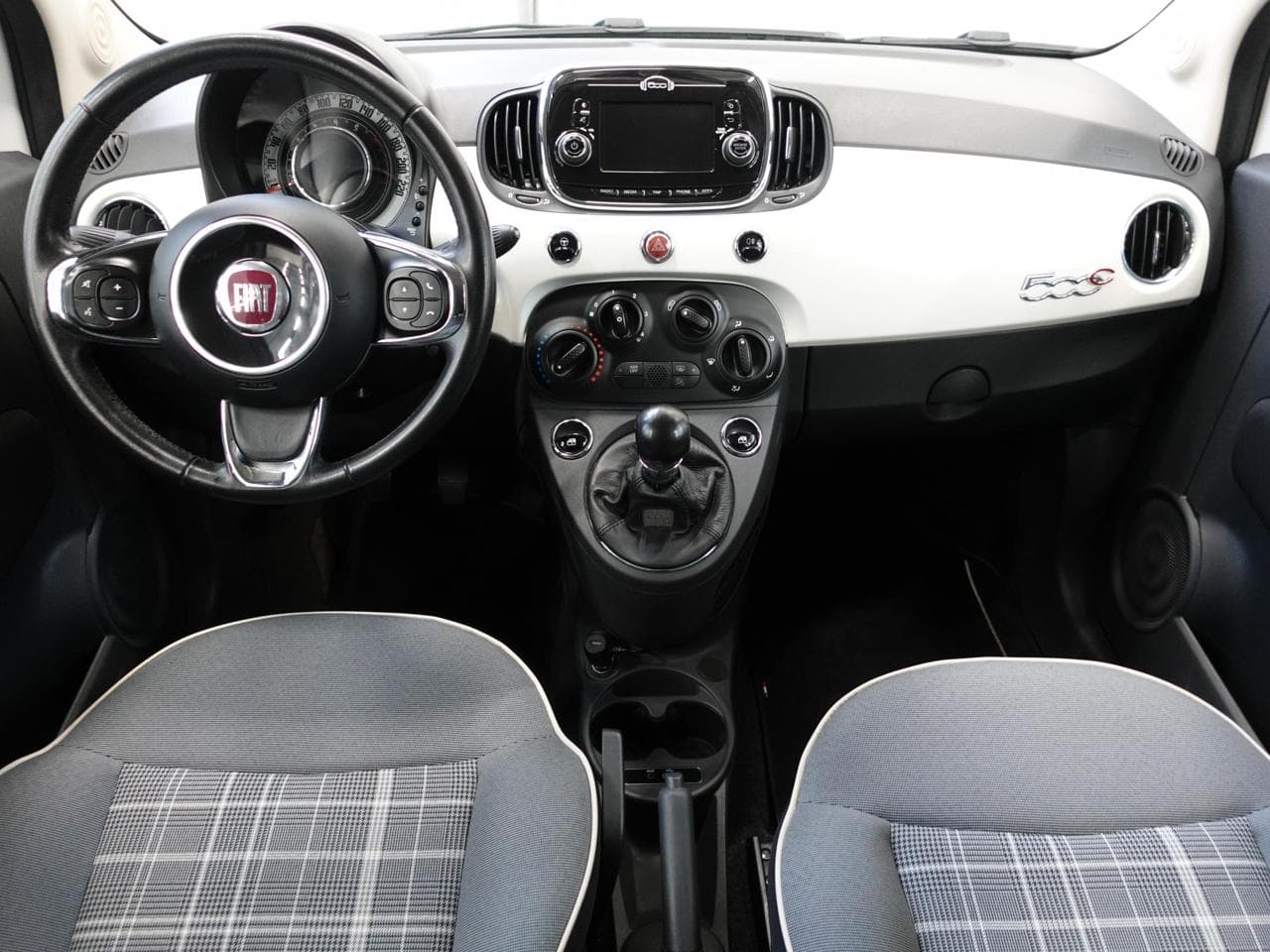 2016 Fiat 500 - 15