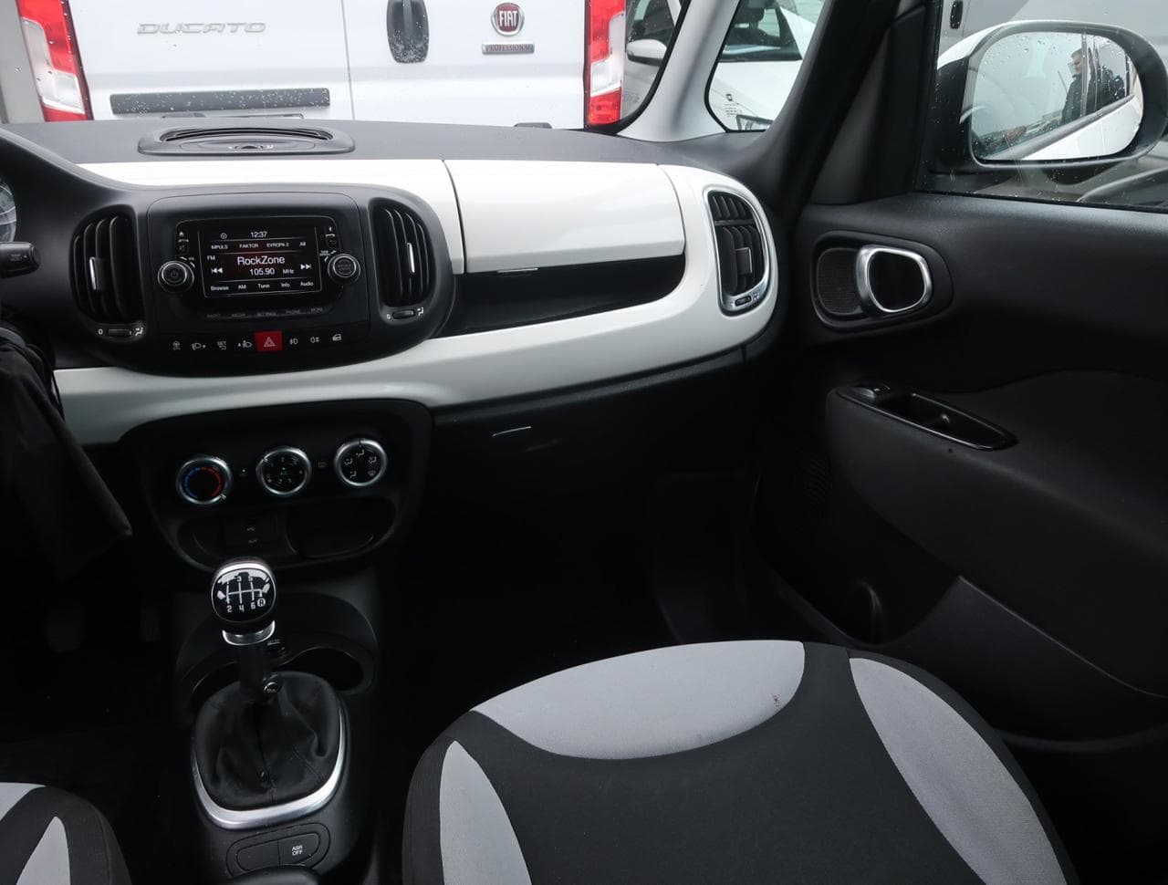 2013 Fiat 500l - 11