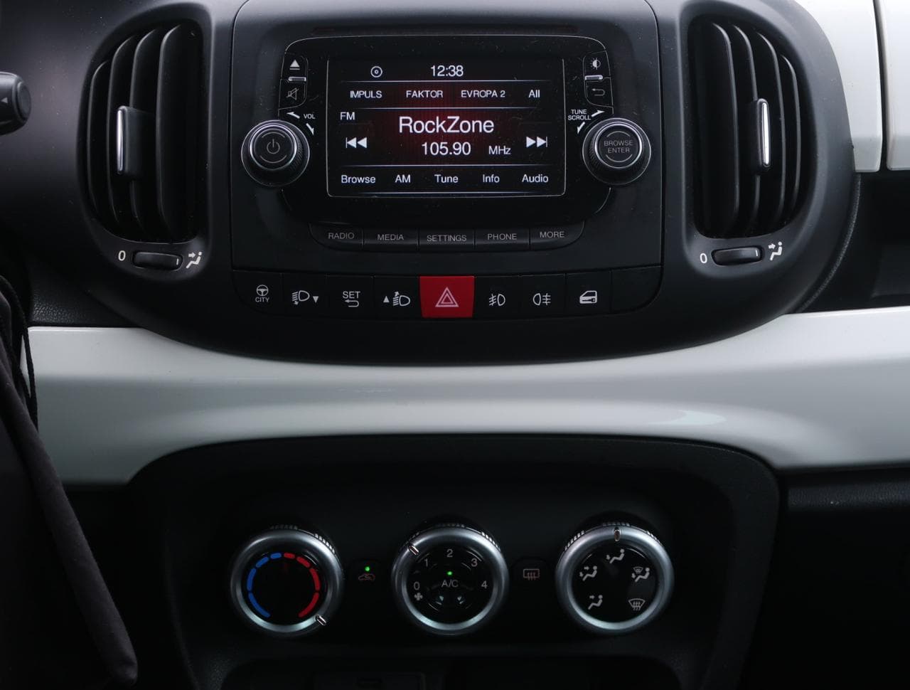 2013 Fiat 500l - 18