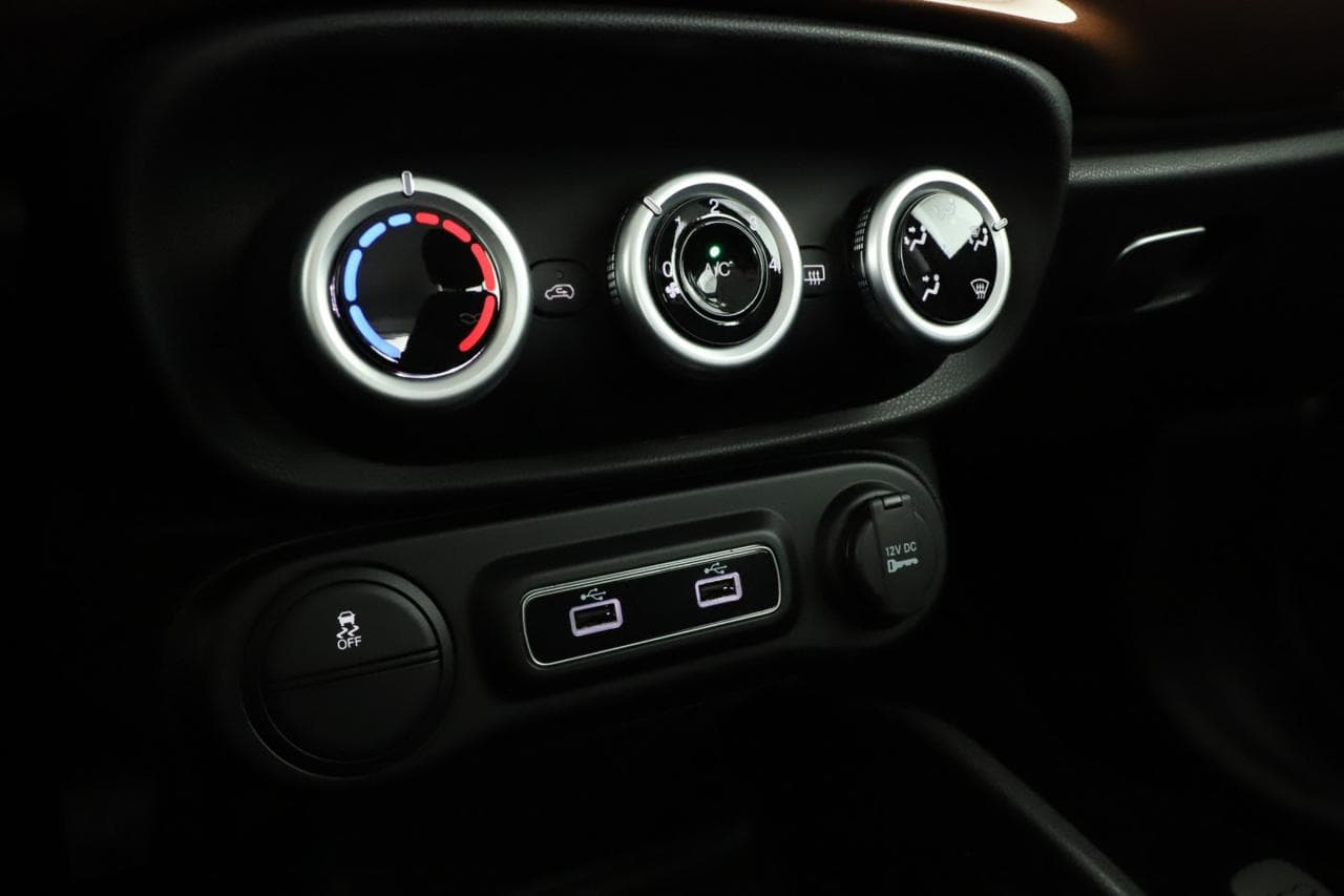 2020 Fiat 500L - 21