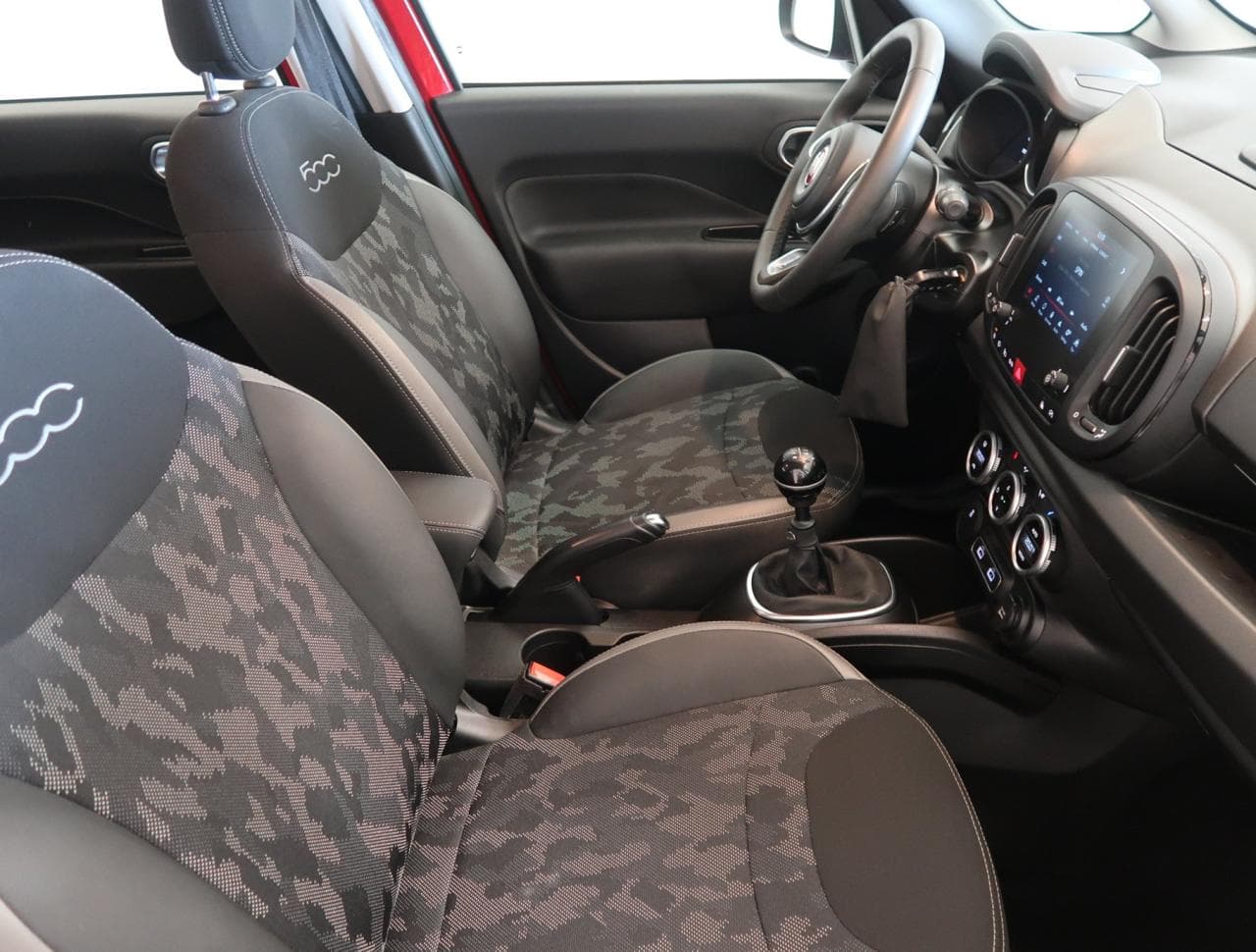 2021 Fiat 500L - 17
