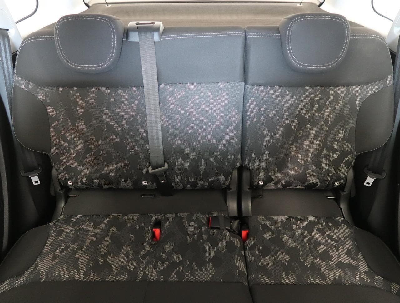 2021 Fiat 500L - 23