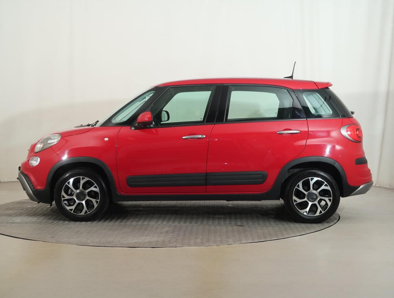 2021 Fiat 500L - 4