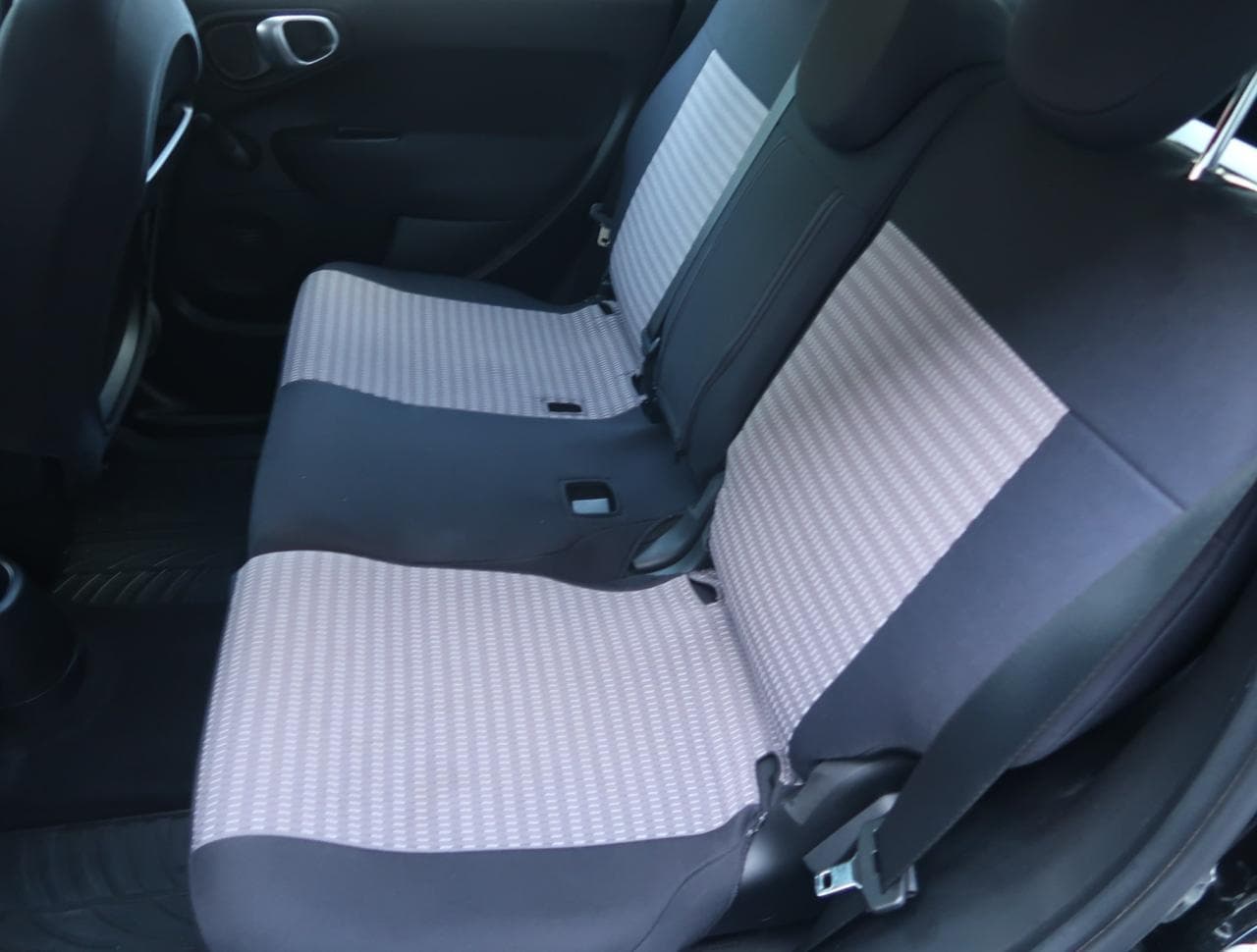 2015 Fiat 500L - 26