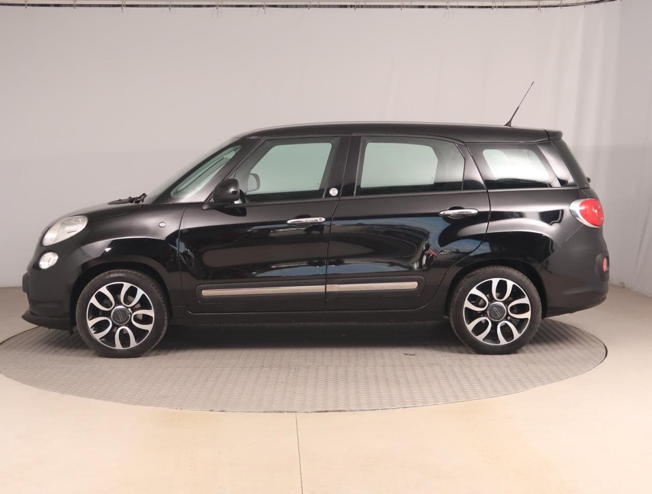 2015 Fiat 500L - 6