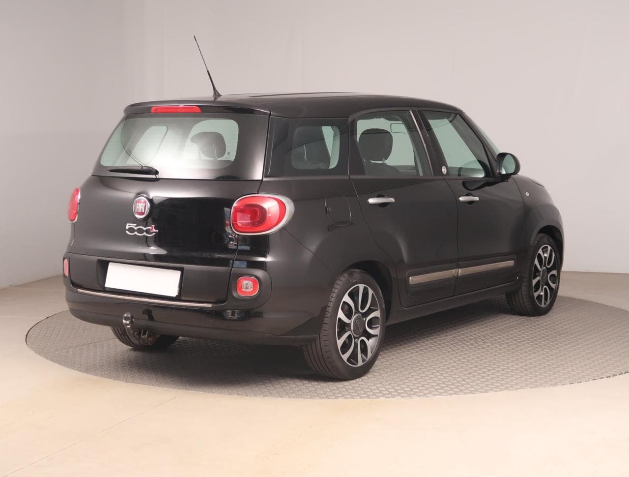 2015 Fiat 500L - 11