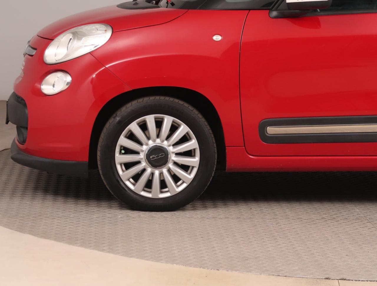 2016 Fiat 500L - 38