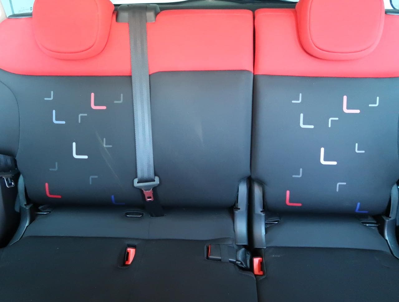 2016 Fiat 500L - 27