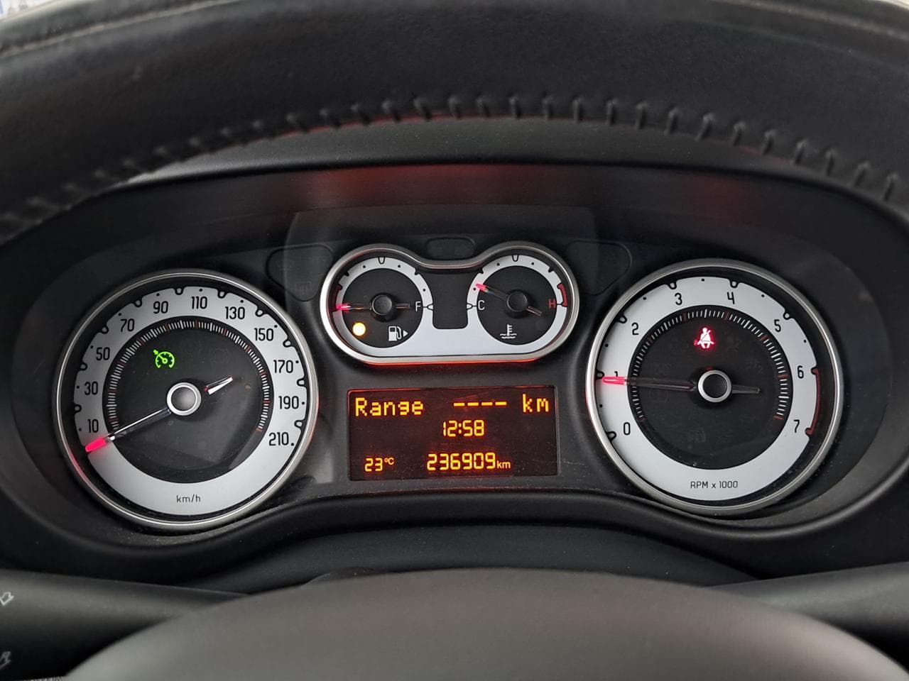2013 Fiat 500L - 17