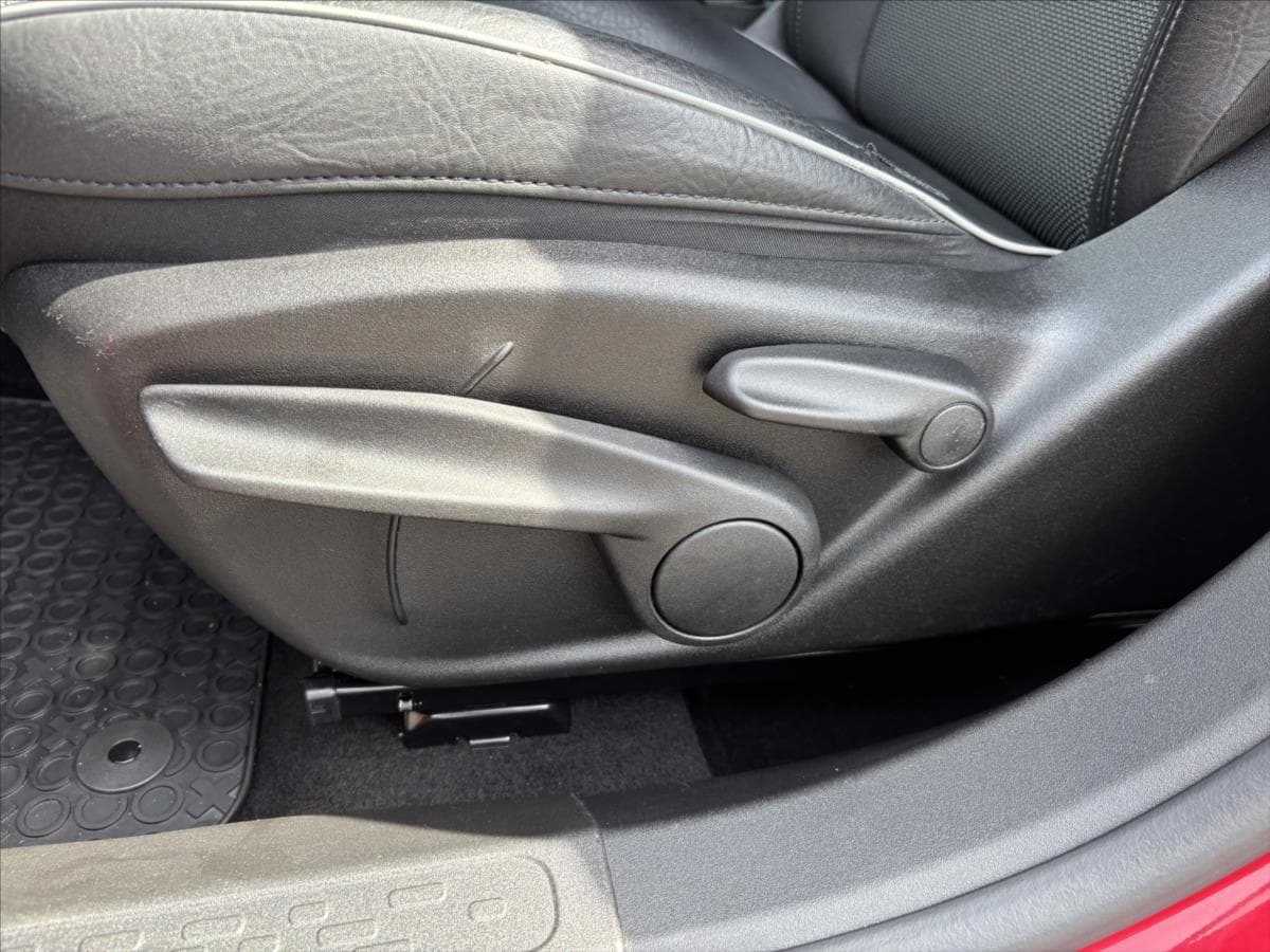 2015 Fiat 500X - 11