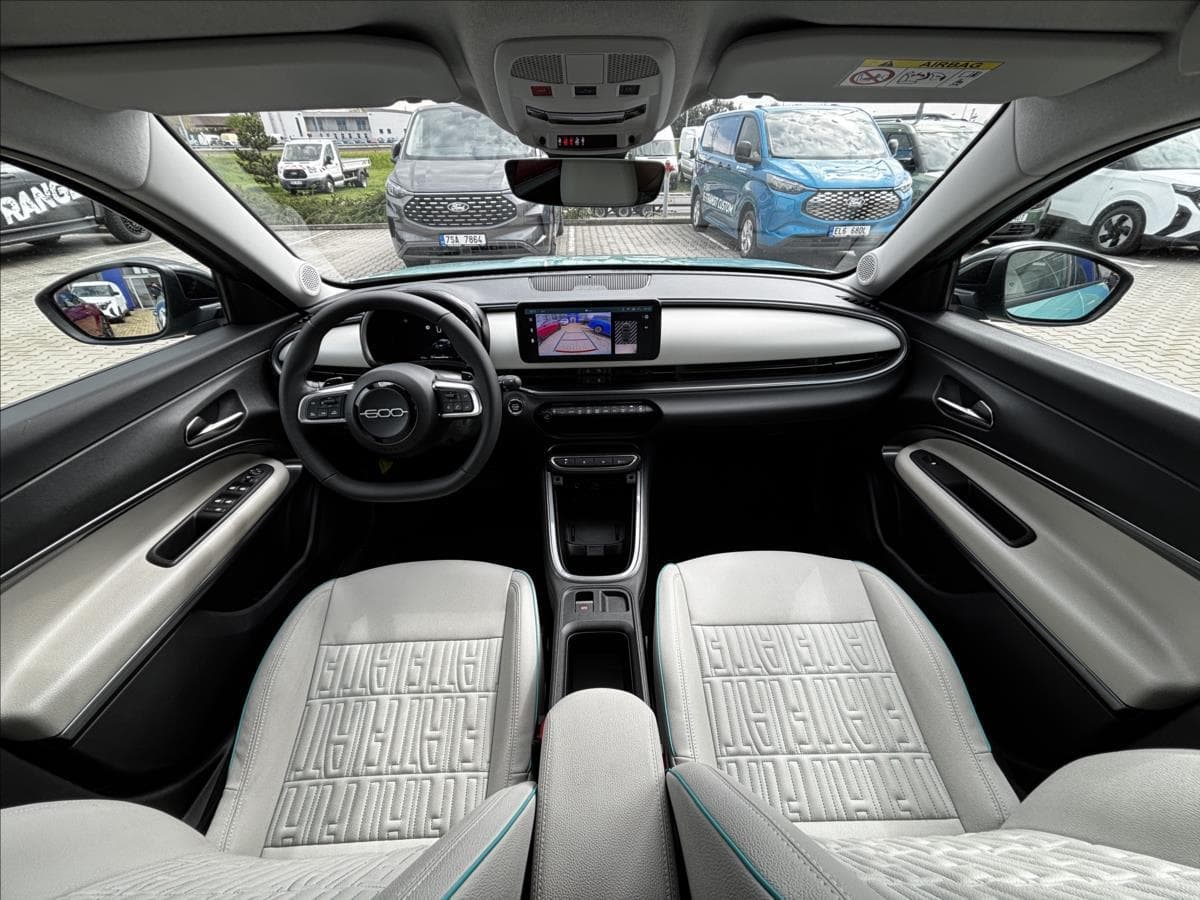 2025 Fiat 600 - 35