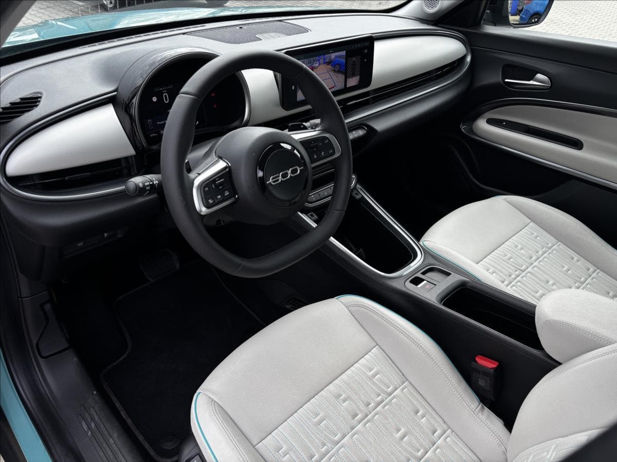 2025 Fiat 600 - 28