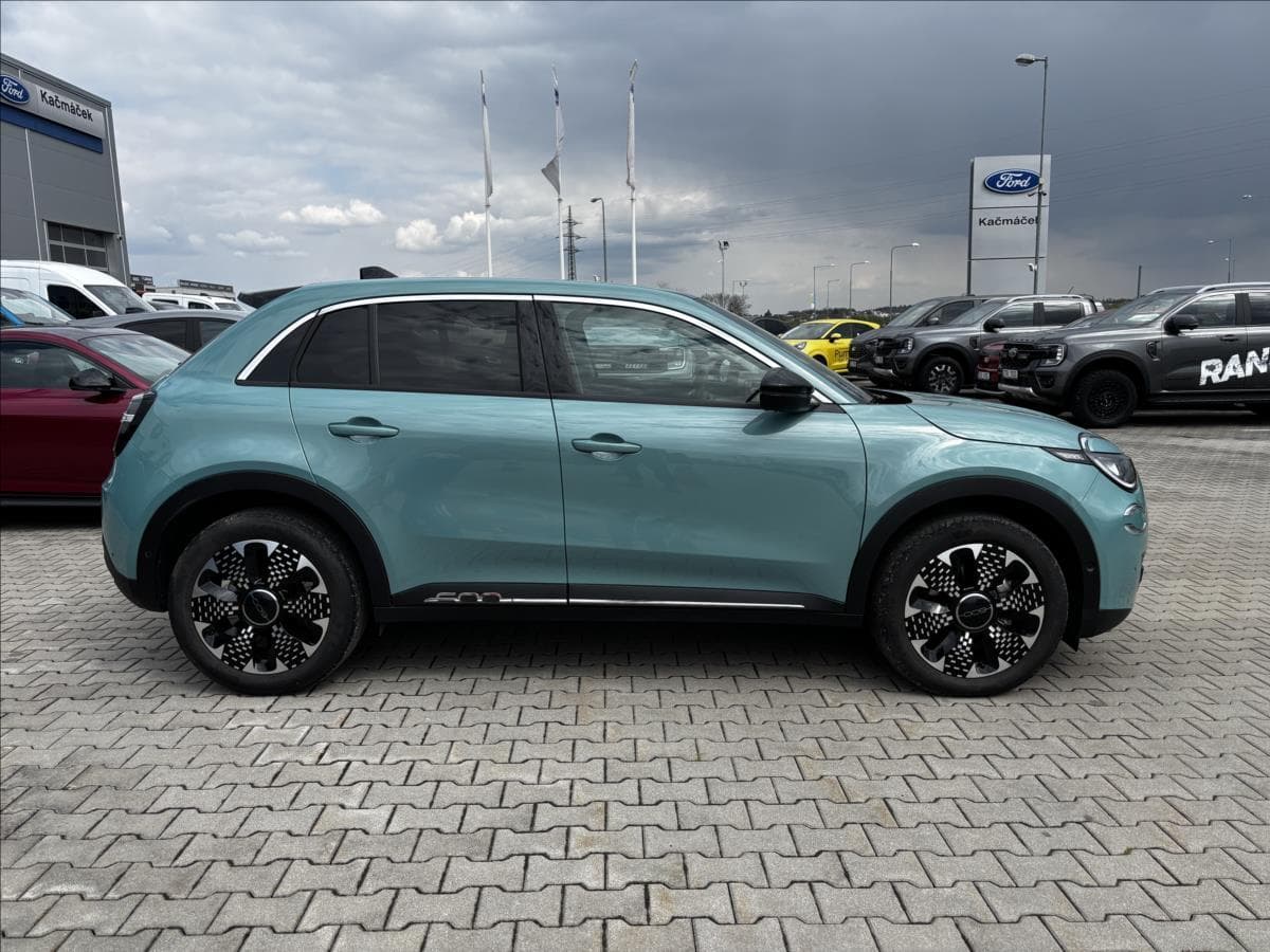 2025 Fiat 600 - 8