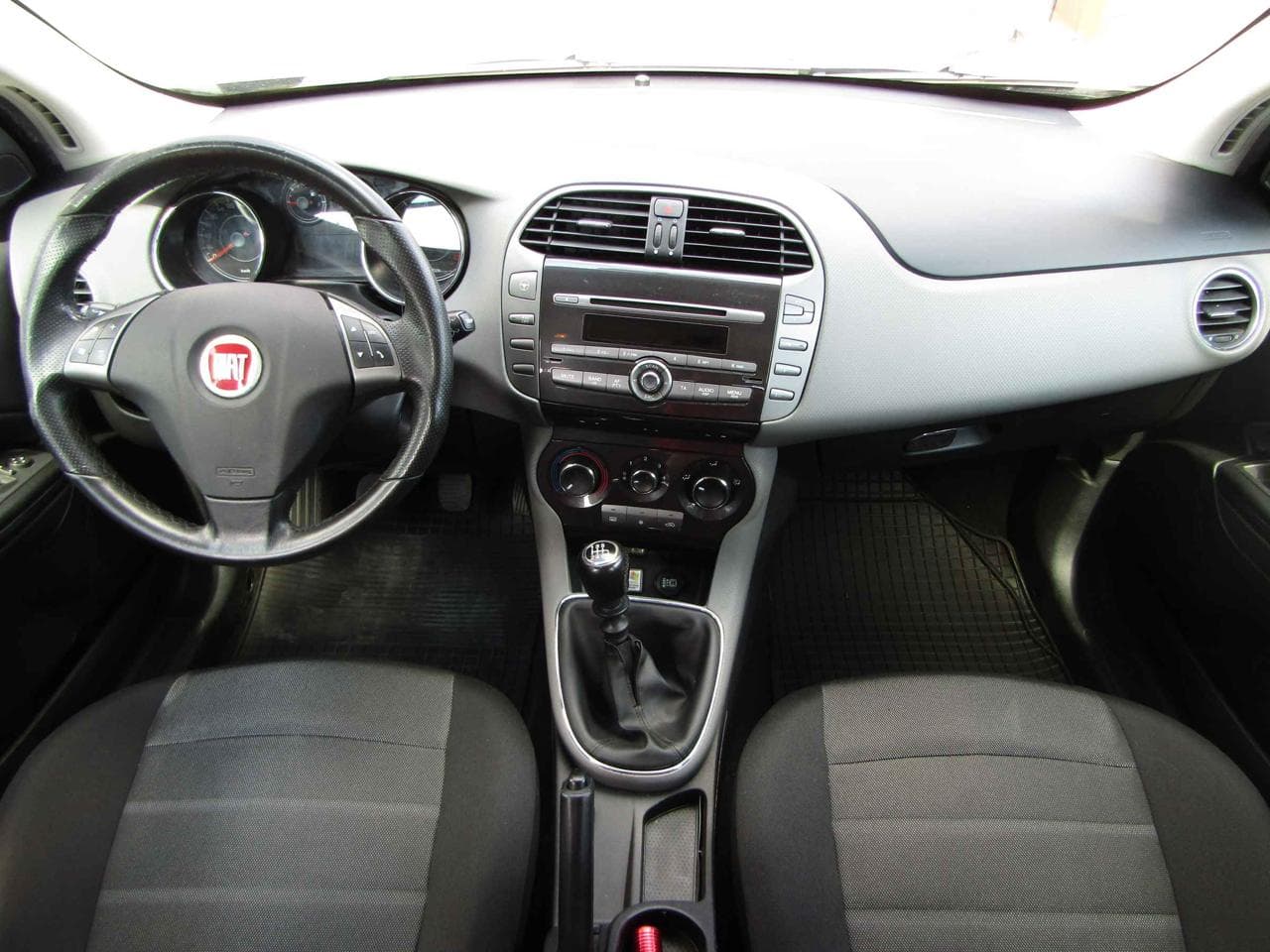 2010 Fiat BRAVO - 8