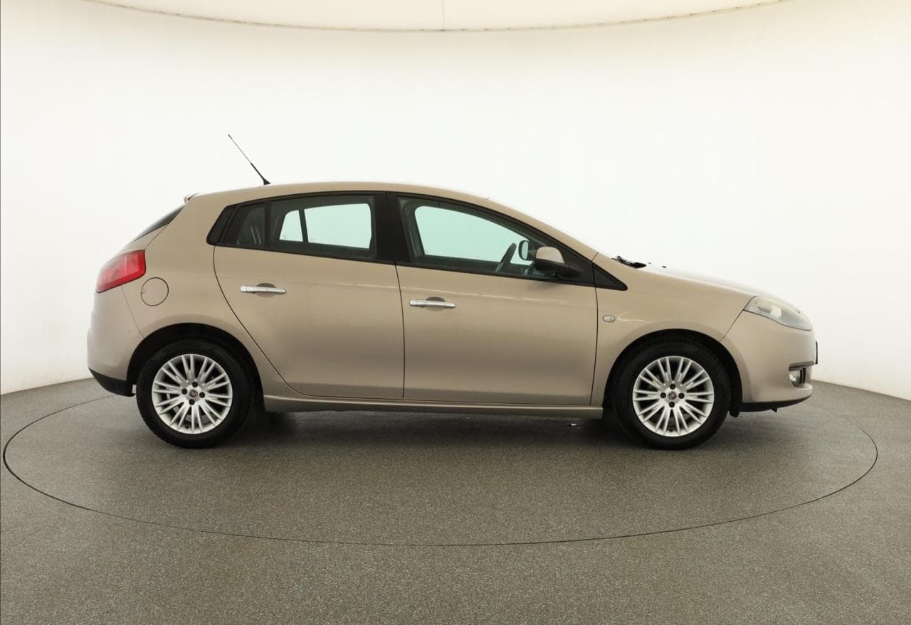 2011 Fiat BRAVO - 8
