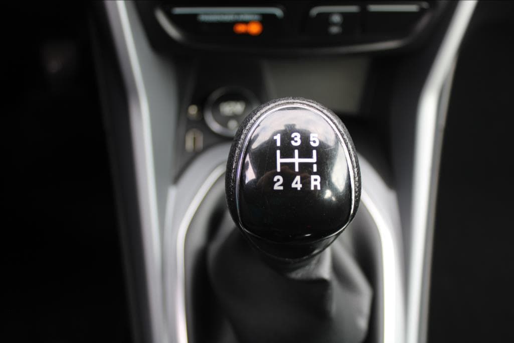 2015 Ford B-Max - 17