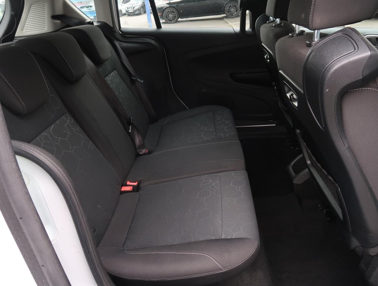 2015 Ford B-MAX - 13