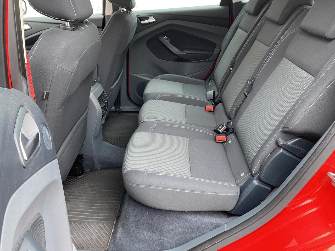 2013 Ford C-Max - 10