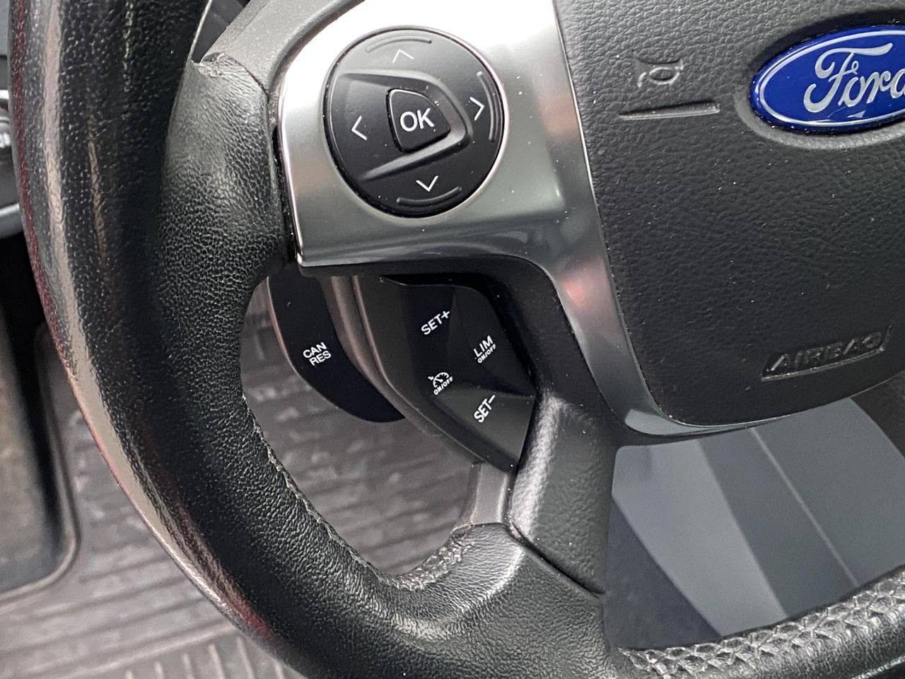 2013 Ford C-Max - 13