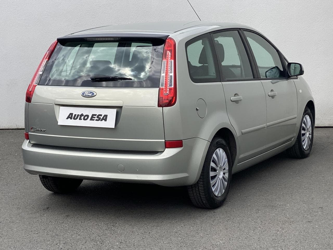 2010 Ford C-MAX - 5