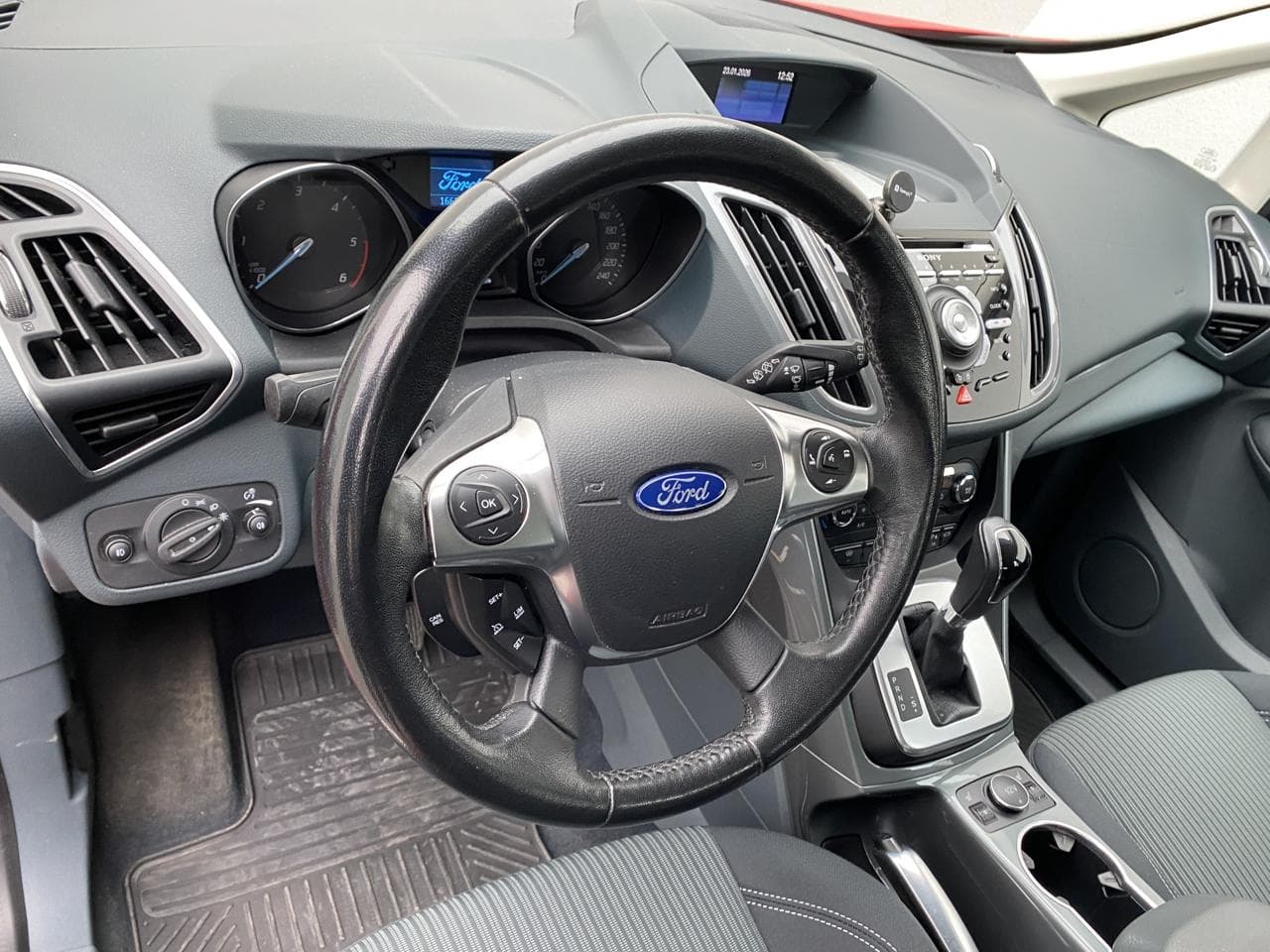 2013 Ford C-MAX - 12