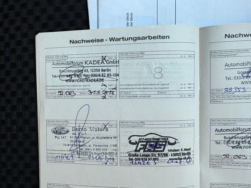 2010 Ford C-Max - 16