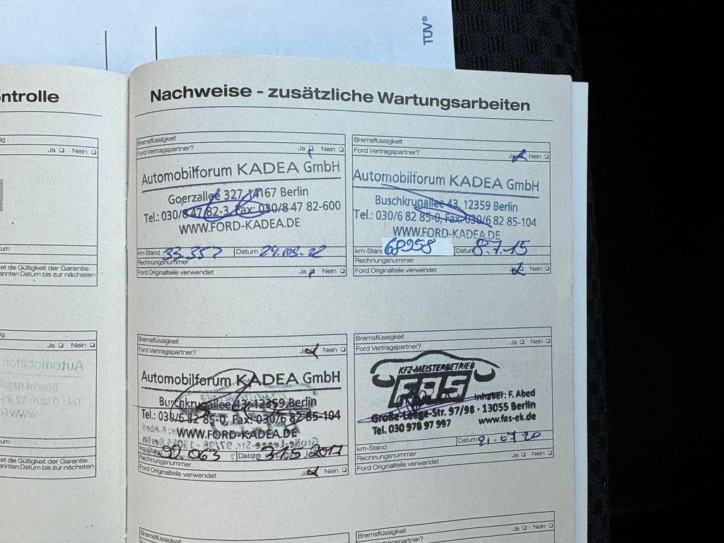 2010 Ford C-Max - 18