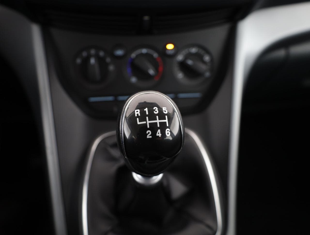 2013 Ford C-Max - 19