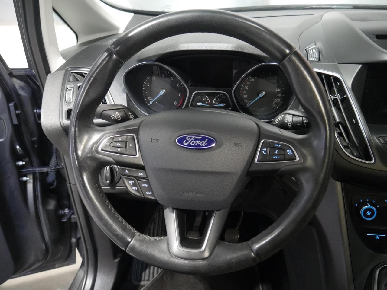 2016 Ford C-MAX - 12