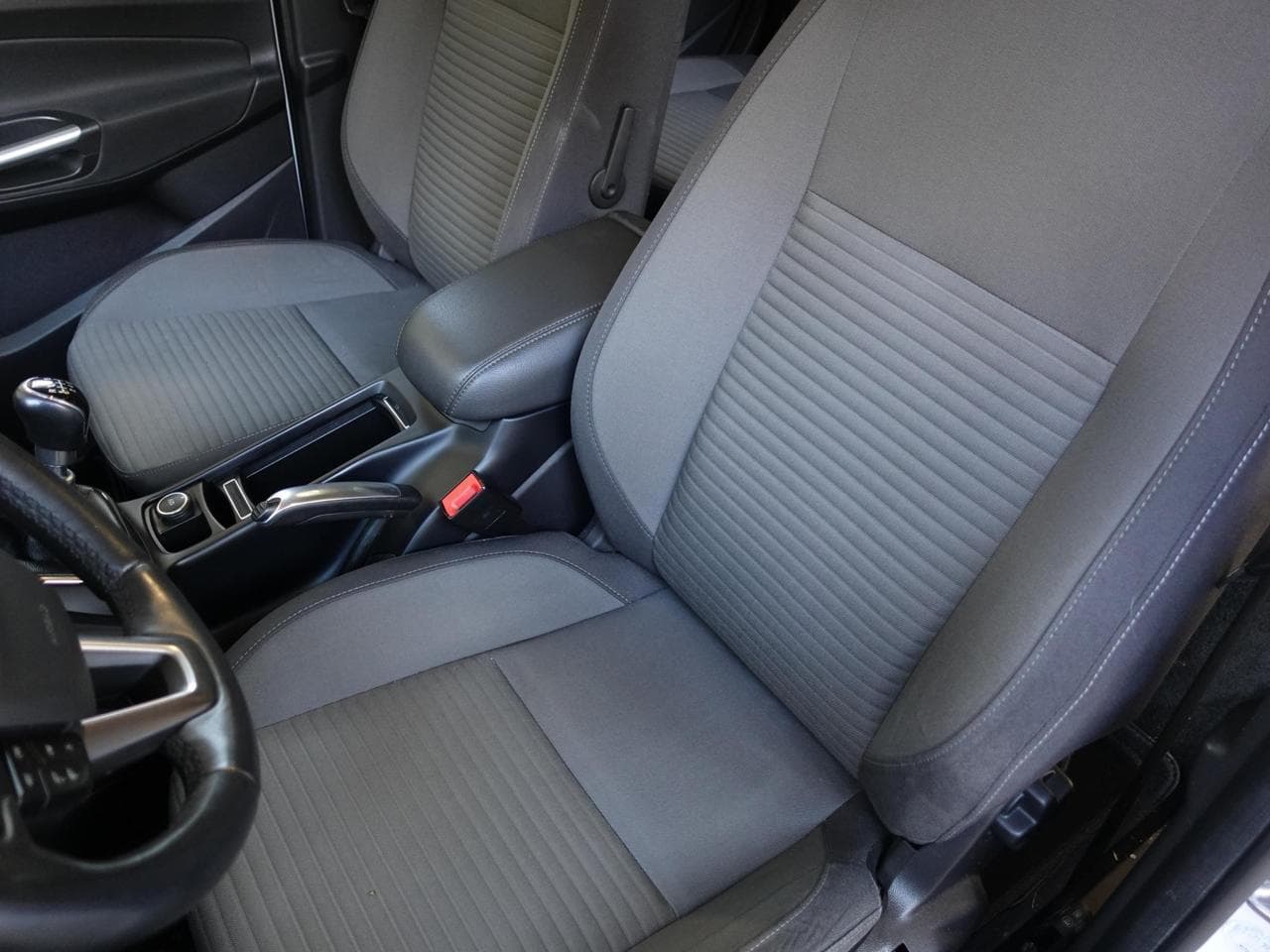 2018 Ford C-Max - 10